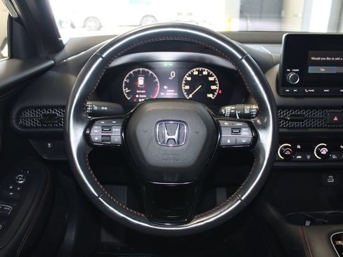 Used 2023 Honda HR-V Sport image 11