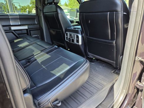 Used 2019 Ford F150 Lariat w/ Equipment Group 502A Luxury AWD/4WD image 19