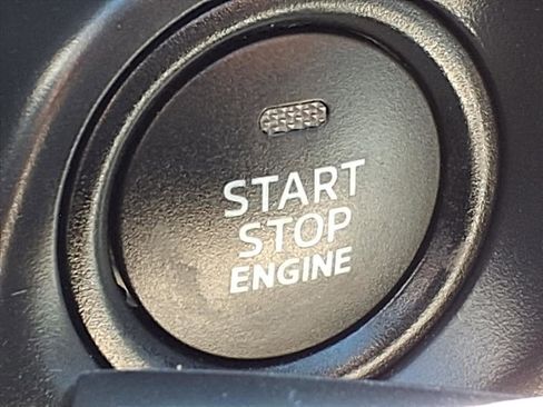 Used 2018 MAZDA MAZDA3 Grand Touring image 17