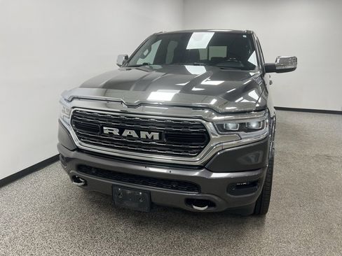 Used 2022 RAM 1500 Limited w/ Body-Colour Bumper Group image 3