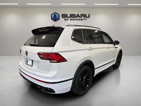 Used 2024 Volkswagen Tiguan SE R-Line FWD image 5