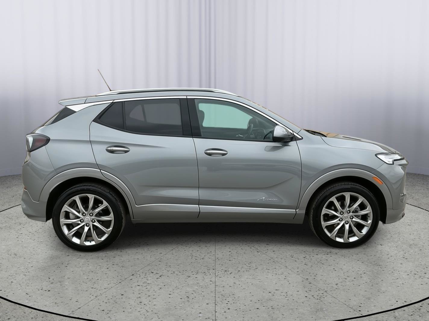 Used 2024 Buick Encore GX Avenir w/ Avenir Technology Package AWD/4WD image 6
