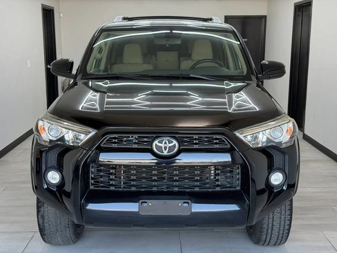Used 2016 Toyota 4Runner SR5 AWD/4WD image 17