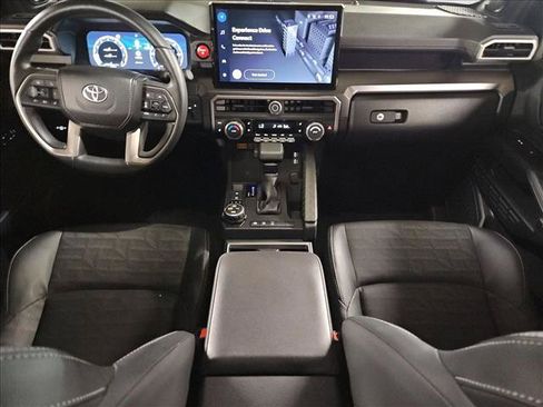 Used 2025 Toyota 4Runner TRD Off-Road Premium w/ Tow Technology Package AWD/4WD image 18