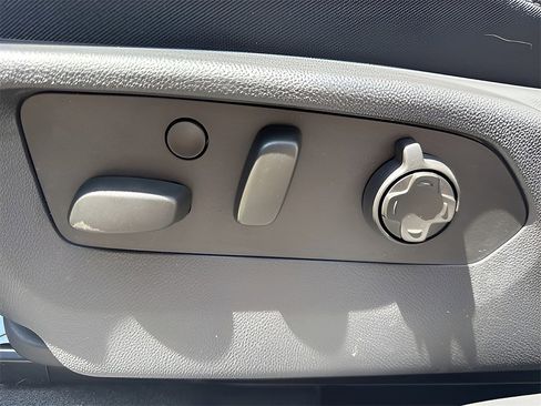 New 2025 Buick Envision Avenir image 15