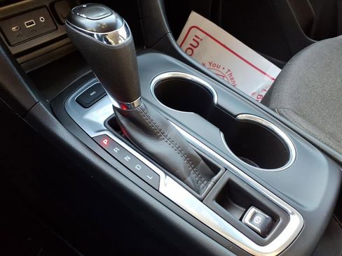 Certified 2021 Chevrolet Equinox LT image 19