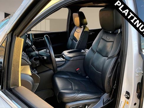 Used 2019 Cadillac Escalade Platinum image 27