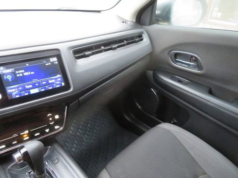 Used 2021 Honda HR-V EX image 26