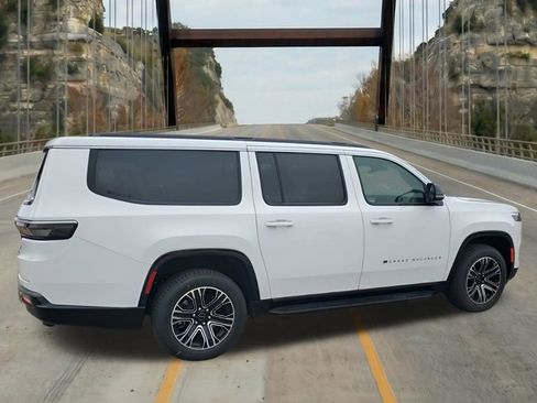 New 2026 Jeep Grand Wagoneer L 2WD image 10
