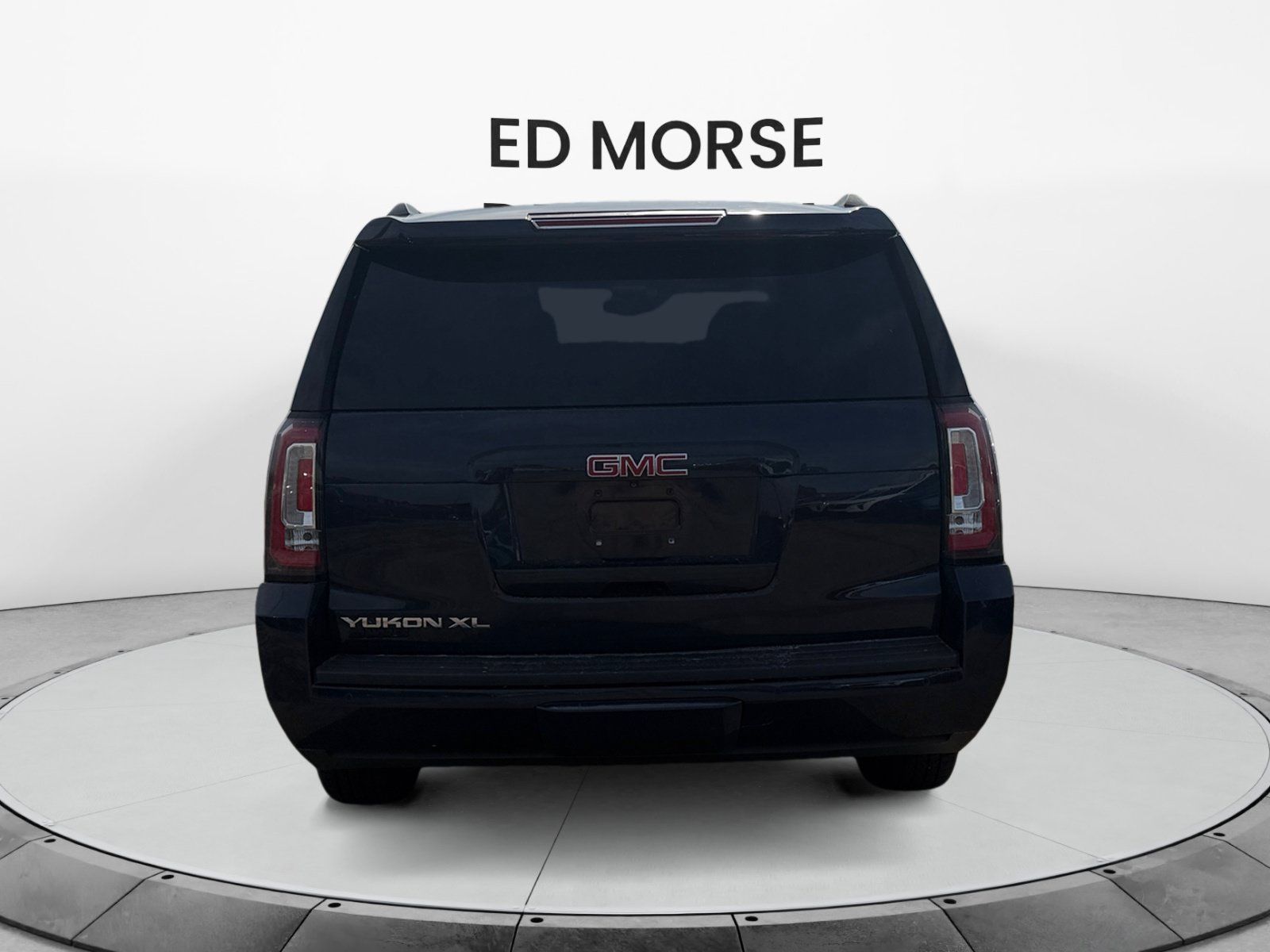 Used 2017 GMC Yukon XL SLT AWD/4WD image 4