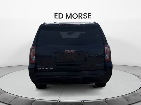 Used 2017 GMC Yukon XL SLT AWD/4WD image 4