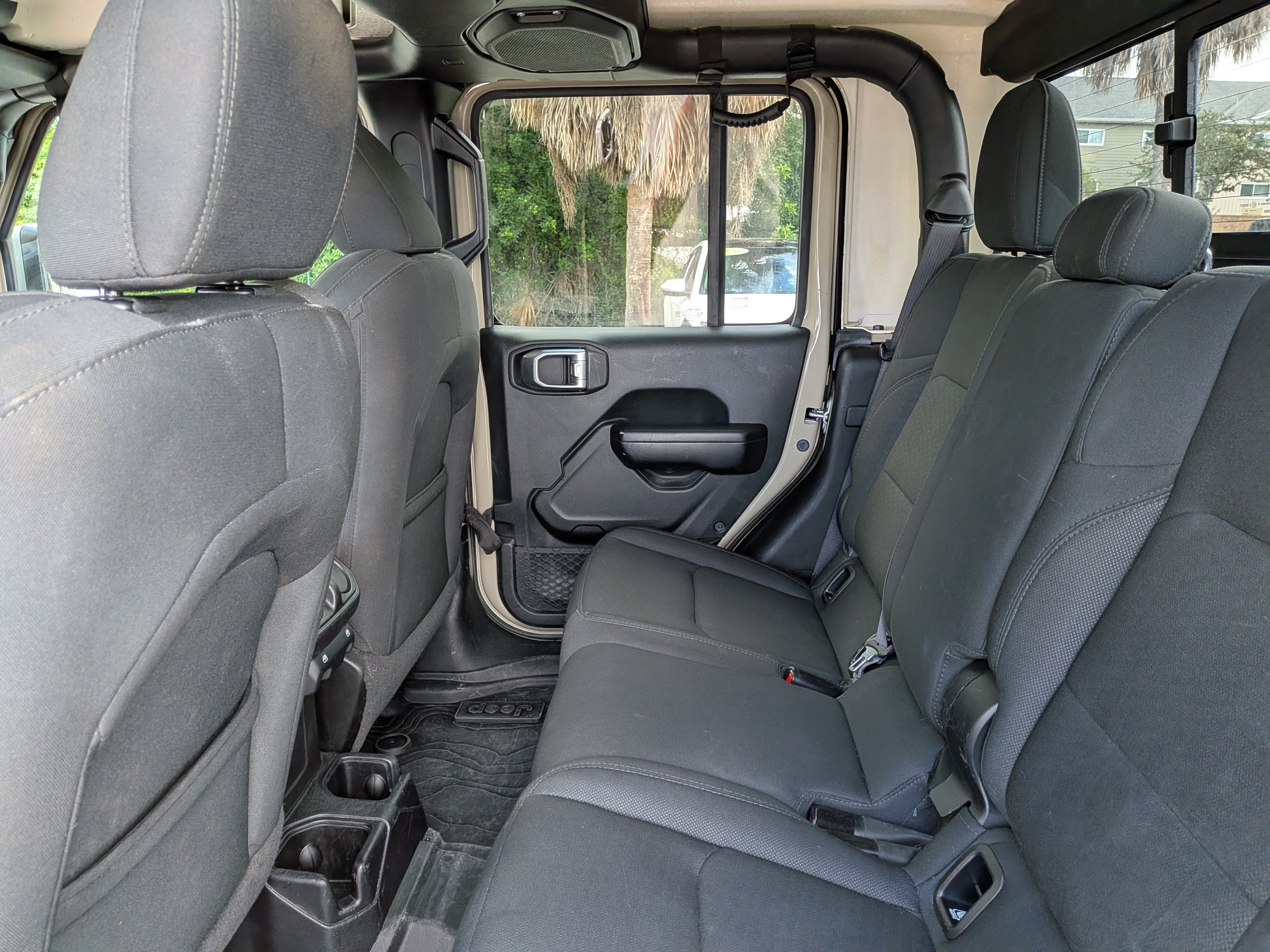 Used 2020 Jeep Gladiator Sport w/ Quick Order Package 24S AWD/4WD image 14