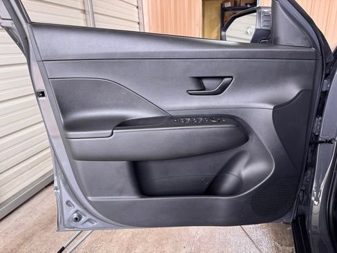 Certified 2025 Hyundai Kona SEL FWD image 21