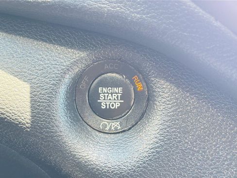 Used 2020 Jeep Cherokee Limited FWD image 22