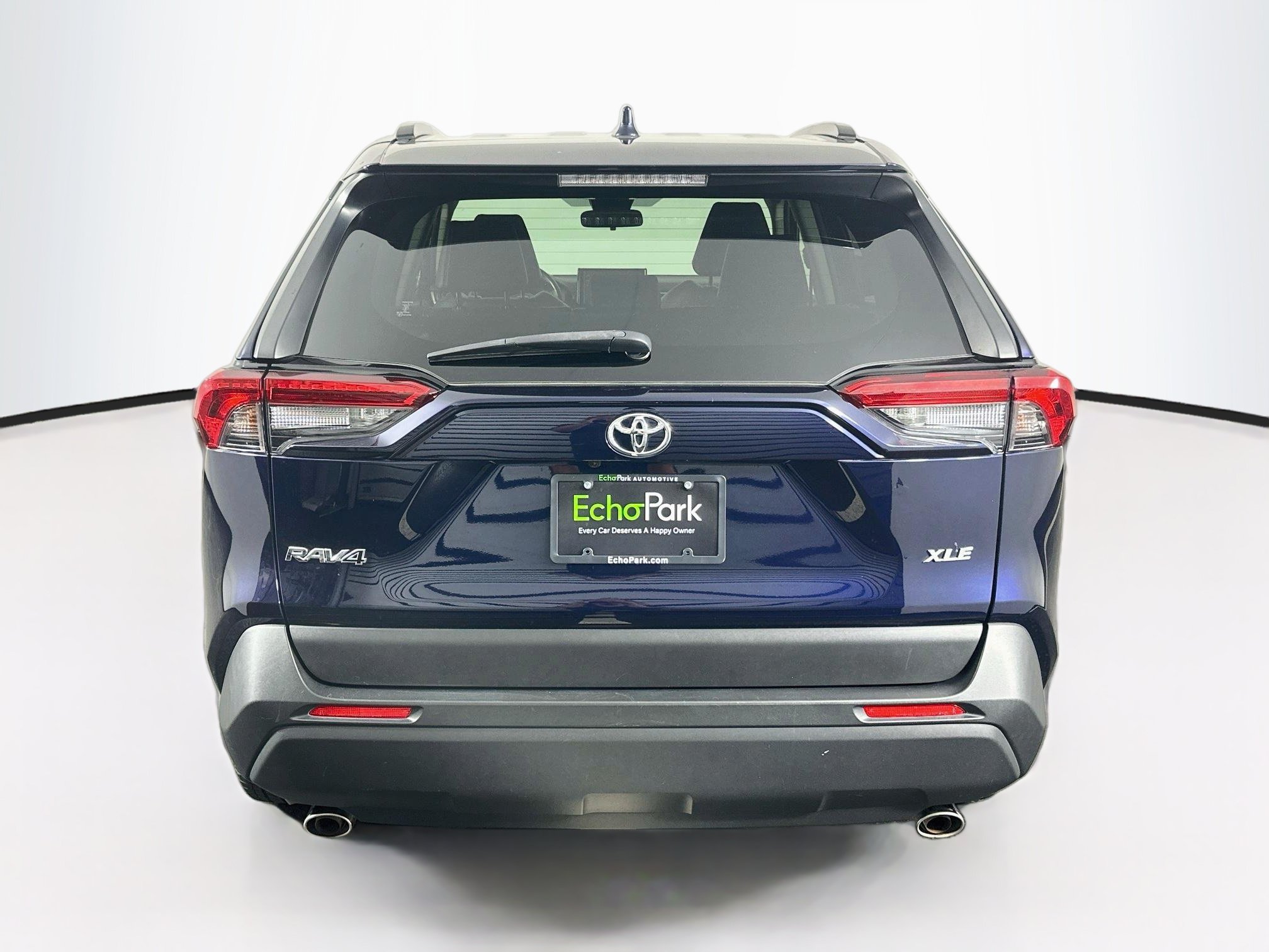 Used 2019 Toyota RAV4 XLE Premium FWD image 7