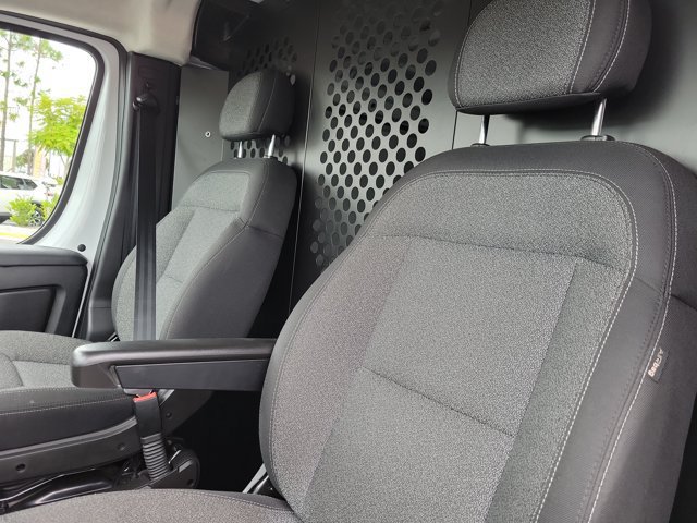Used 2025 RAM ProMaster 2500 w/ U-Haul Equipment Group FWD image 19