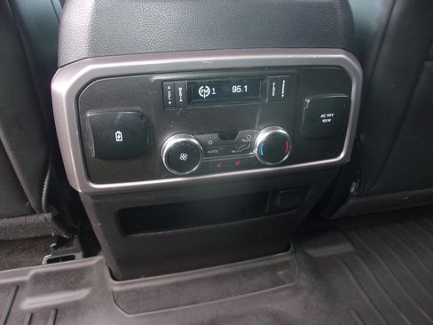 Used 2018 Ford Expedition Max Platinum AWD/4WD image 17