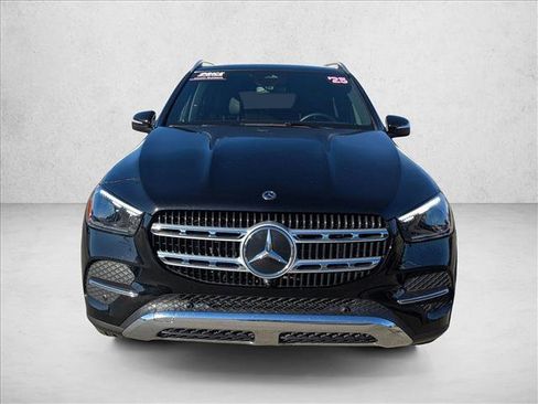 Used 2025 Mercedes-Benz GLE 350 4MATIC image 2