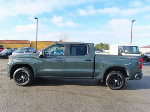 Used 2025 Chevrolet Silverado 1500 LT AWD/4WD image 4