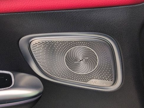 Used 2025 Mercedes-Benz GLC 300 4MATIC image 31