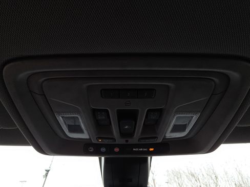 Used 2019 GMC Sierra 1500 SLT w/ SLT Premium Plus Package image 27