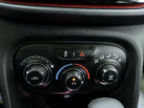 Used 2016 Dodge Dart SE w/ Convenience Group FWD image 21