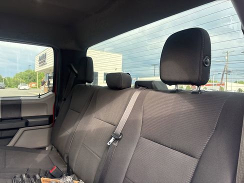 Used 2019 Ford F150 XL w/ Equipment Group 101A Mid AWD/4WD image 4