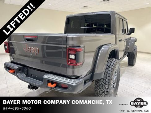 Used 2025 Jeep Gladiator Mojave image 5