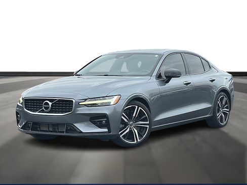 Used 2019 Volvo S60 T6 R-Design image 1