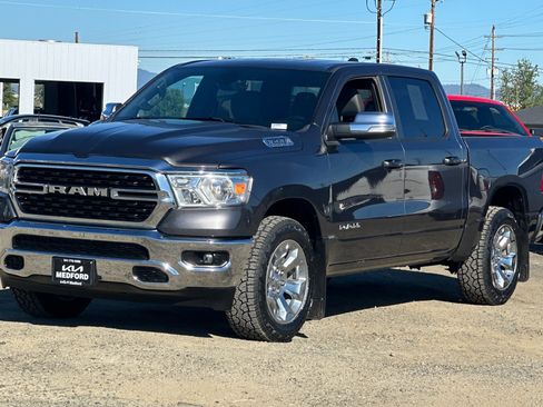 Used 2022 RAM 1500 Big Horn AWD/4WD image 9