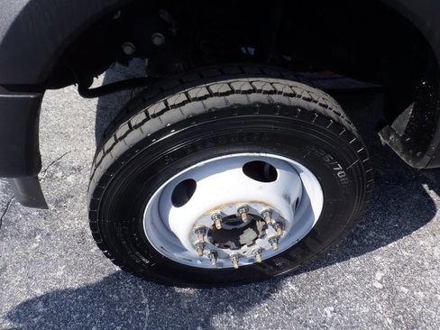 Used 2022 Ford F450 XL w/ Power Equipment Group image 24