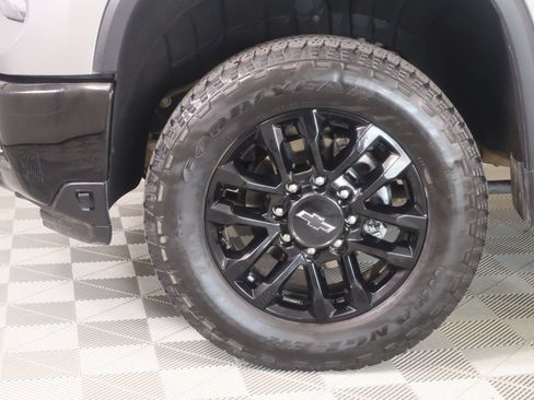 Used 2025 Chevrolet Silverado 2500 LT w/ Trail Boss Package AWD/4WD image 18