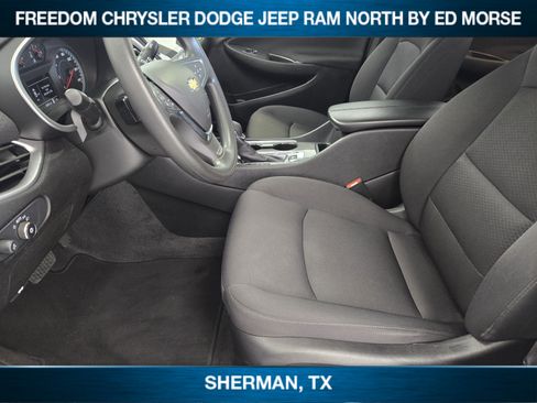 Used 2024 Chevrolet Malibu LT image 8