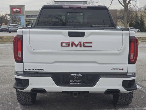 Used 2022 GMC Sierra 1500 AT4 w/ AT4 Premium Package image 18