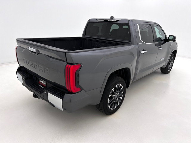 Used 2025 Toyota Tundra Limited AWD/4WD image 7