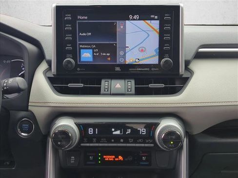 Used 2019 Toyota RAV4 Limited image 12