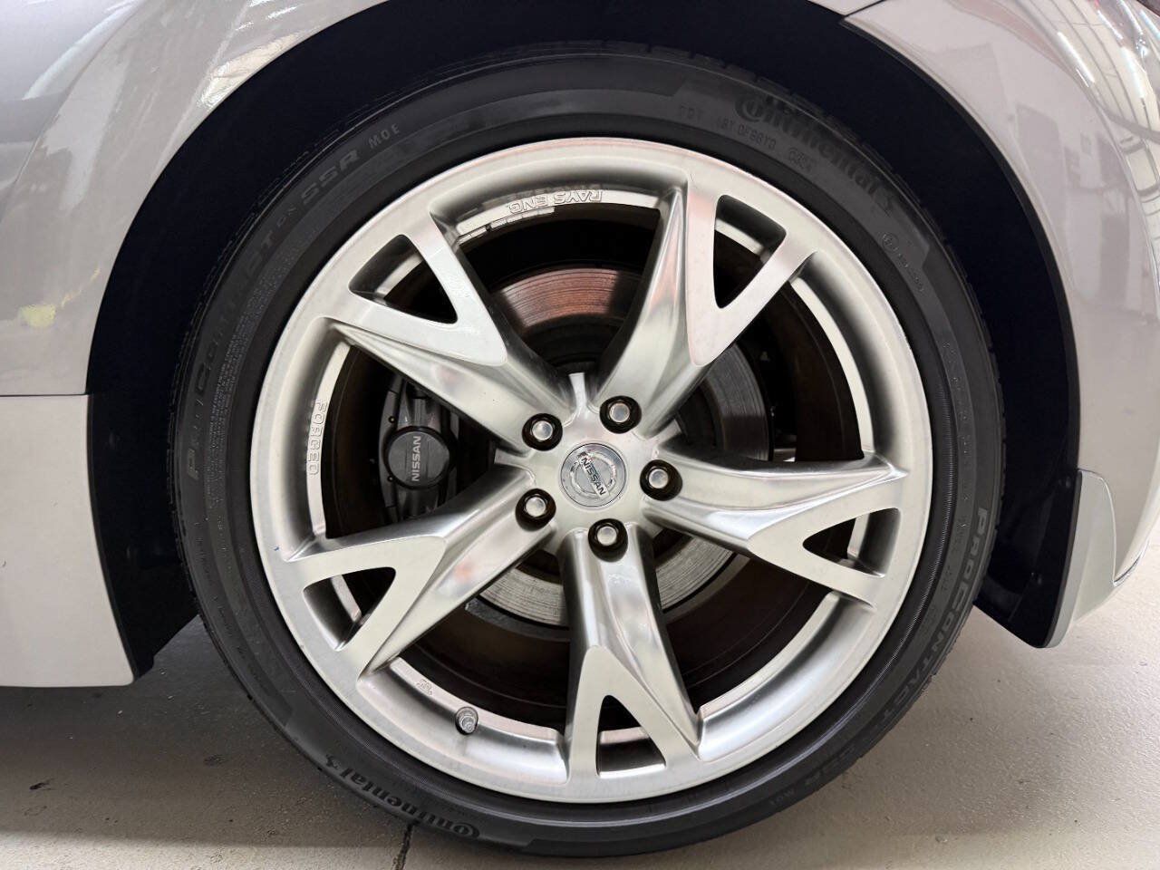 Used 2009 Nissan 370Z Touring w/ Sport Pkg RWD image 21