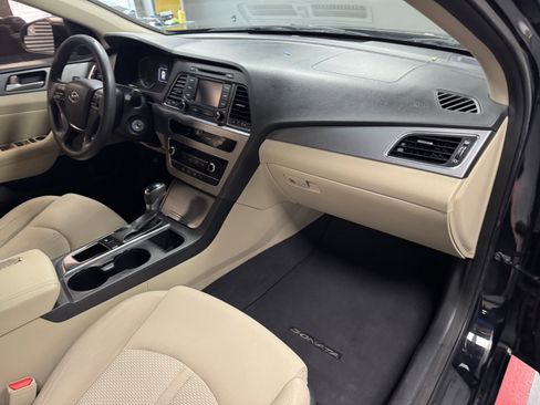 Used 2015 Hyundai Sonata SE w/ Option Group 09 image 13