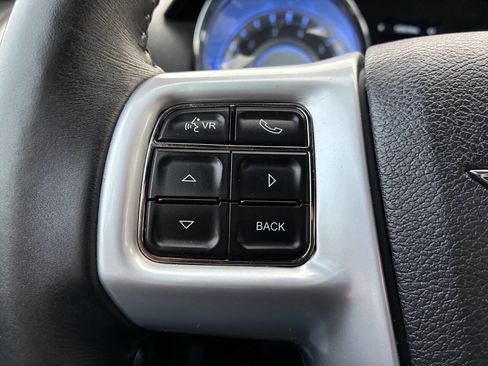 Used 2014 Chrysler 300 Base AWD 4dr Sedan w/ Driver Convenience Group image 26