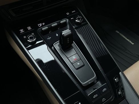 Used 2020 Porsche 911 Carrera S image 24