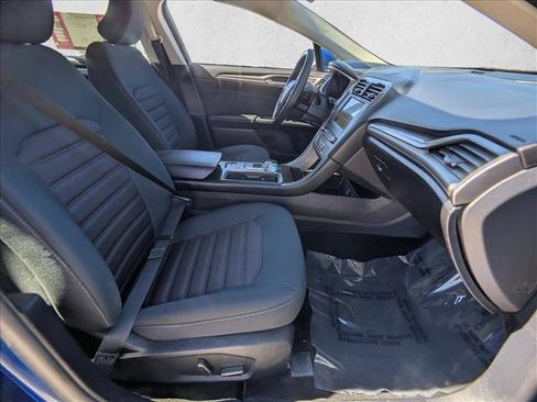 Used 2018 Ford Fusion SE w/ Fusion SE Technology Package FWD image 20