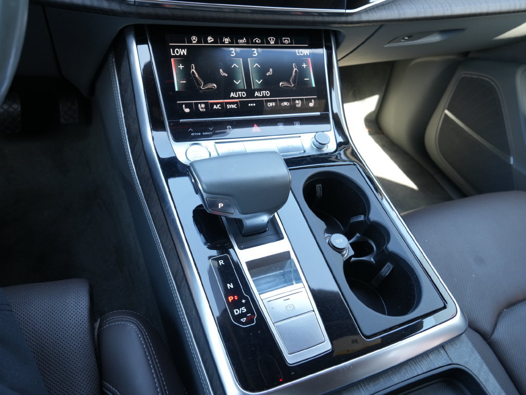 Used 2019 Audi Q8 Prestige AWD/4WD image 31