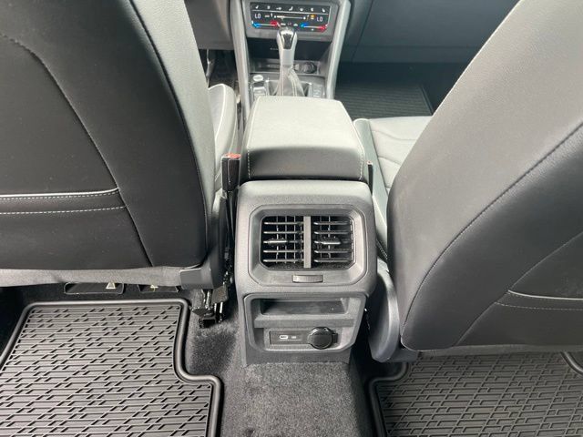 Used 2024 Volkswagen Tiguan SEL R-Line AWD/4WD image 15