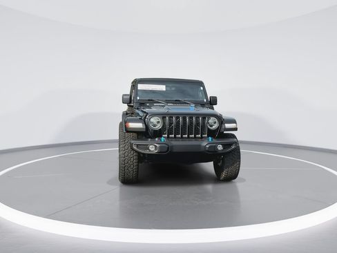 Used 2022 Jeep Wrangler Unlimited Rubicon 4xe AWD/4WD image 3