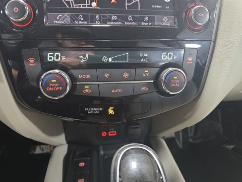 Used 2022 Nissan Rogue Sport SL FWD image 23
