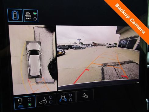 Used 2025 GMC Yukon Denali AWD/4WD image 19