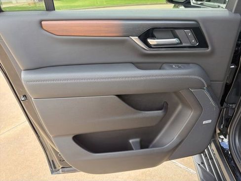 Used 2026 GMC Yukon XL Denali w/ LPO, Floor Liner Package AWD/4WD image 20