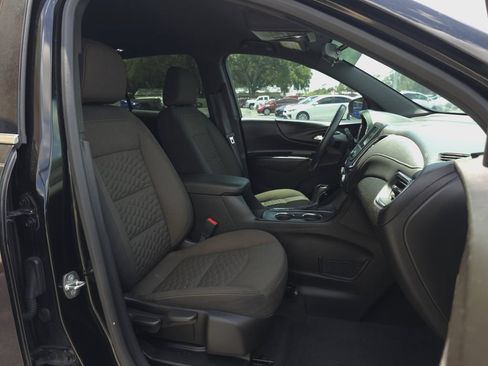 Used 2019 Chevrolet Equinox LT FWD image 16