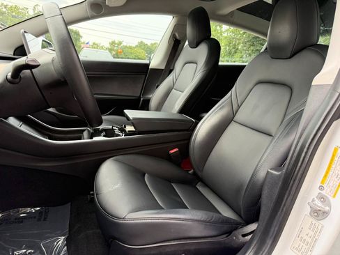 Used 2020 Tesla Model 3 Standard Range Plus RWD image 21
