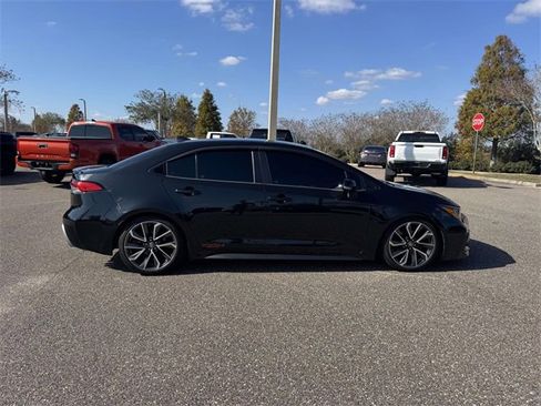 Used 2020 Toyota Corolla SE image 2